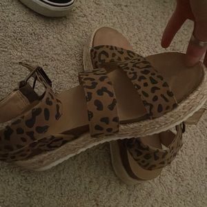 PLATFORM SANDLES!!!